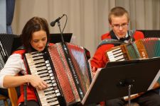 Theresa Schlosser und Samuel Horn an der ersten Stimme